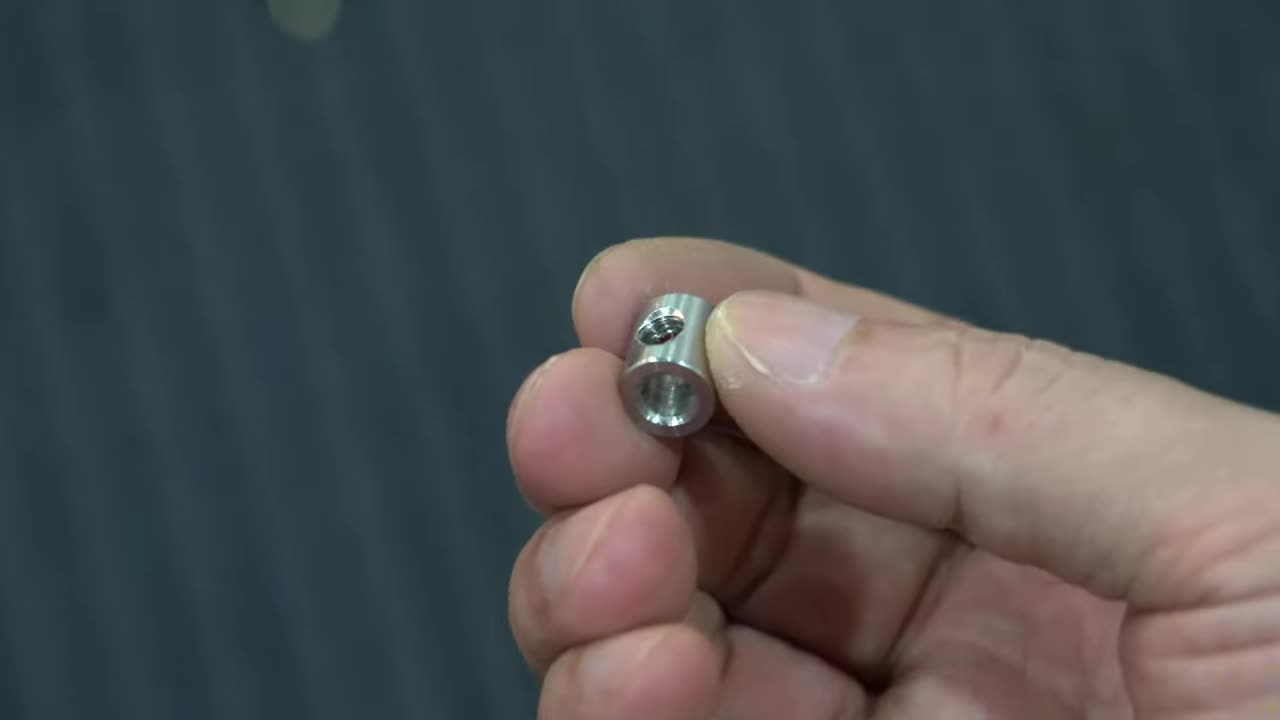 制作上锯片夹持件
