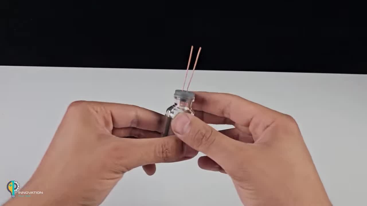 Insert Electrodes and Seal
